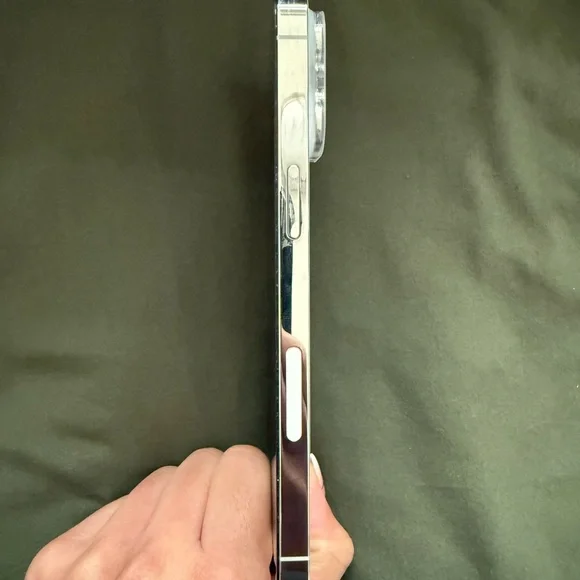 Apple iPhone 13 Pro Max - Silver - Picture 11 of 15